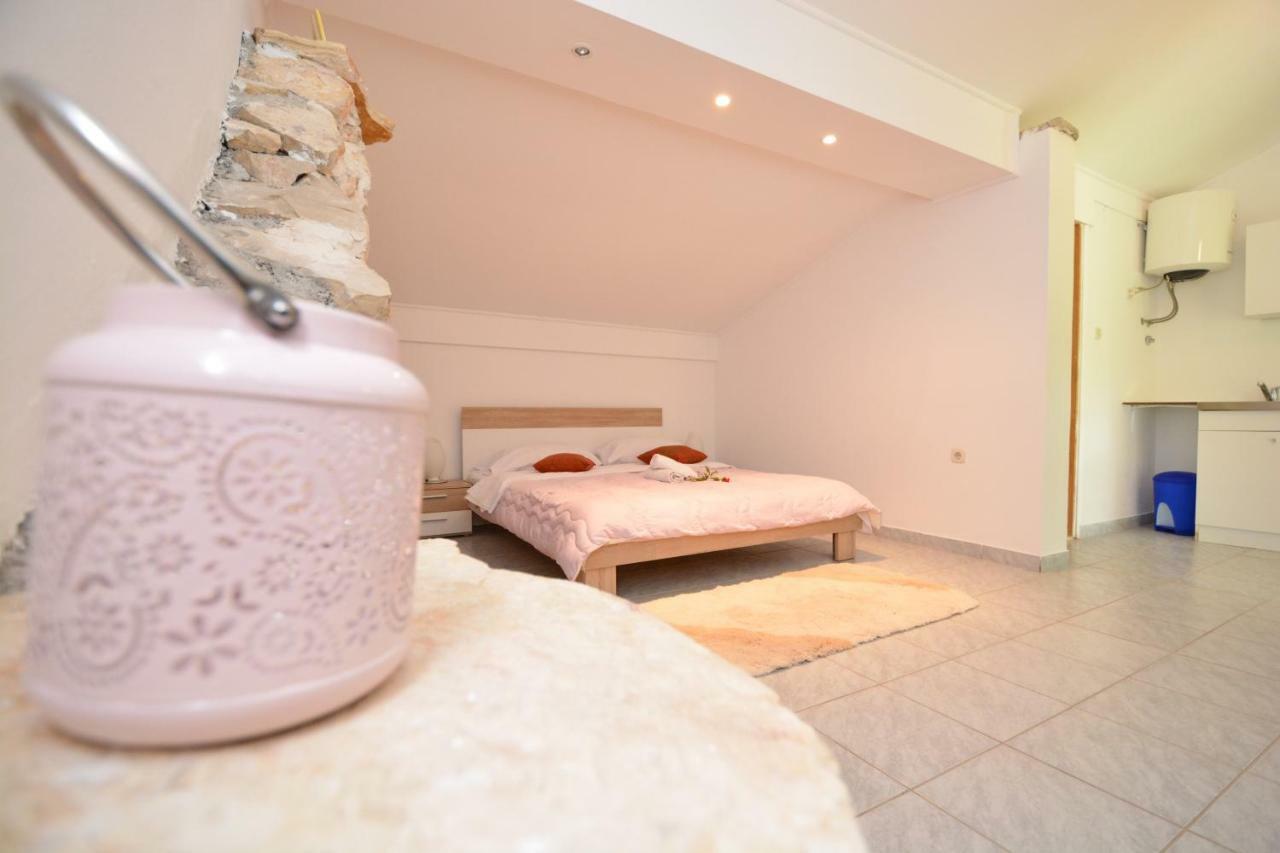 Maca Apartment Sikovo